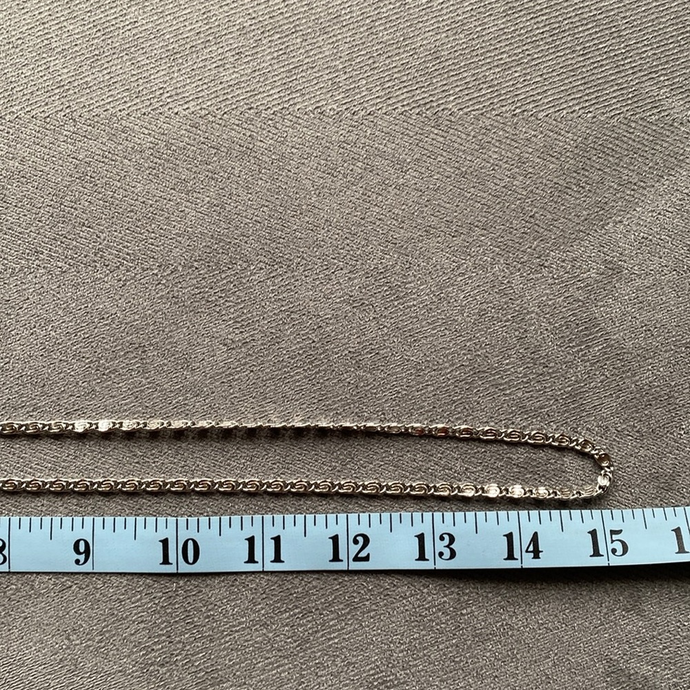 Silvertone Long Chain Easy Open And Close - image 7